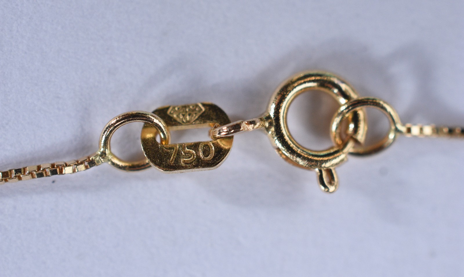 Colar de ouro 18 k, contraste 750 com pingente de São Jorge (Por... - foto 4 de 5