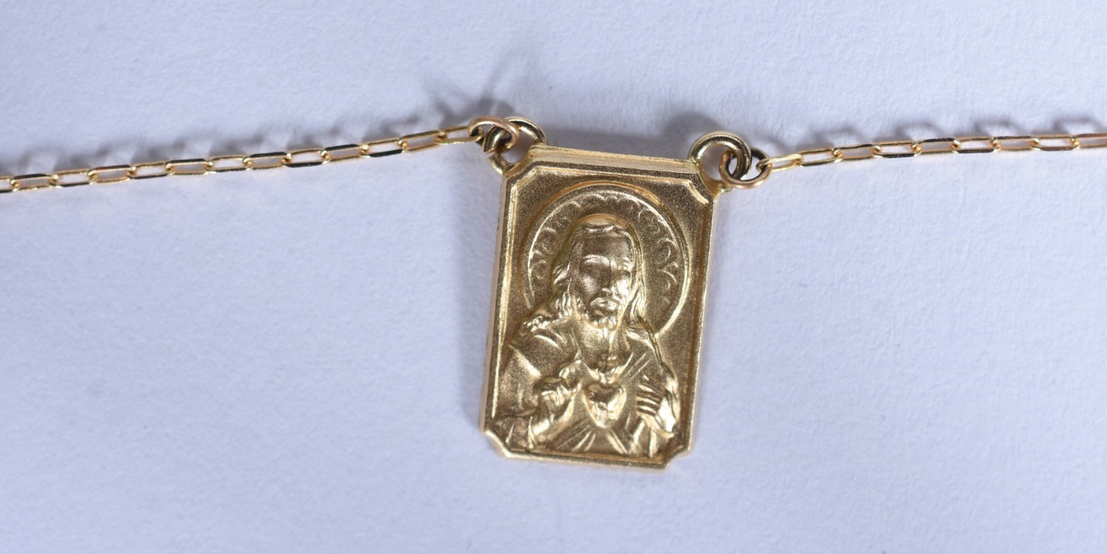 Escapulário de ouro 18 k, contraste 750 com Sagrado Coração de Jesus... - foto 2 de 5