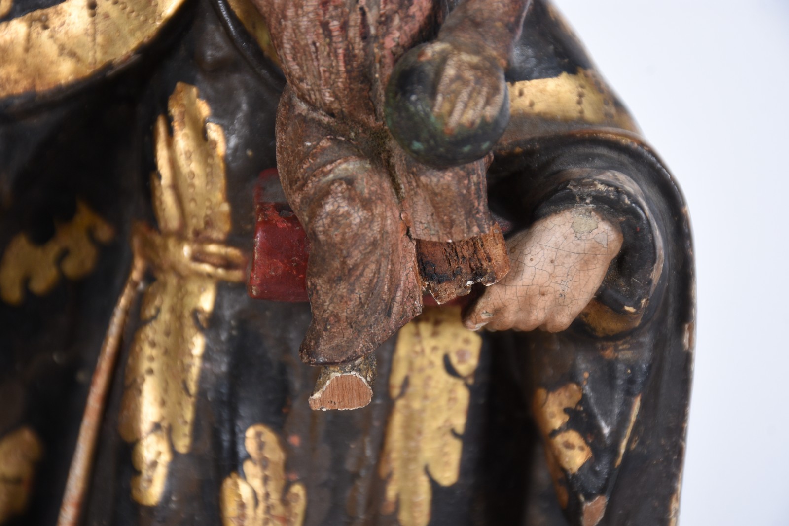 Santo Antônio com menino - Imagem de madeira policromada com coroa de... - foto 8 de 8