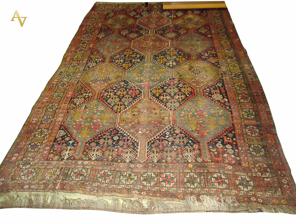 Tapete Shiraz- Med. 2.70 x 2.00 m. (no estado)
