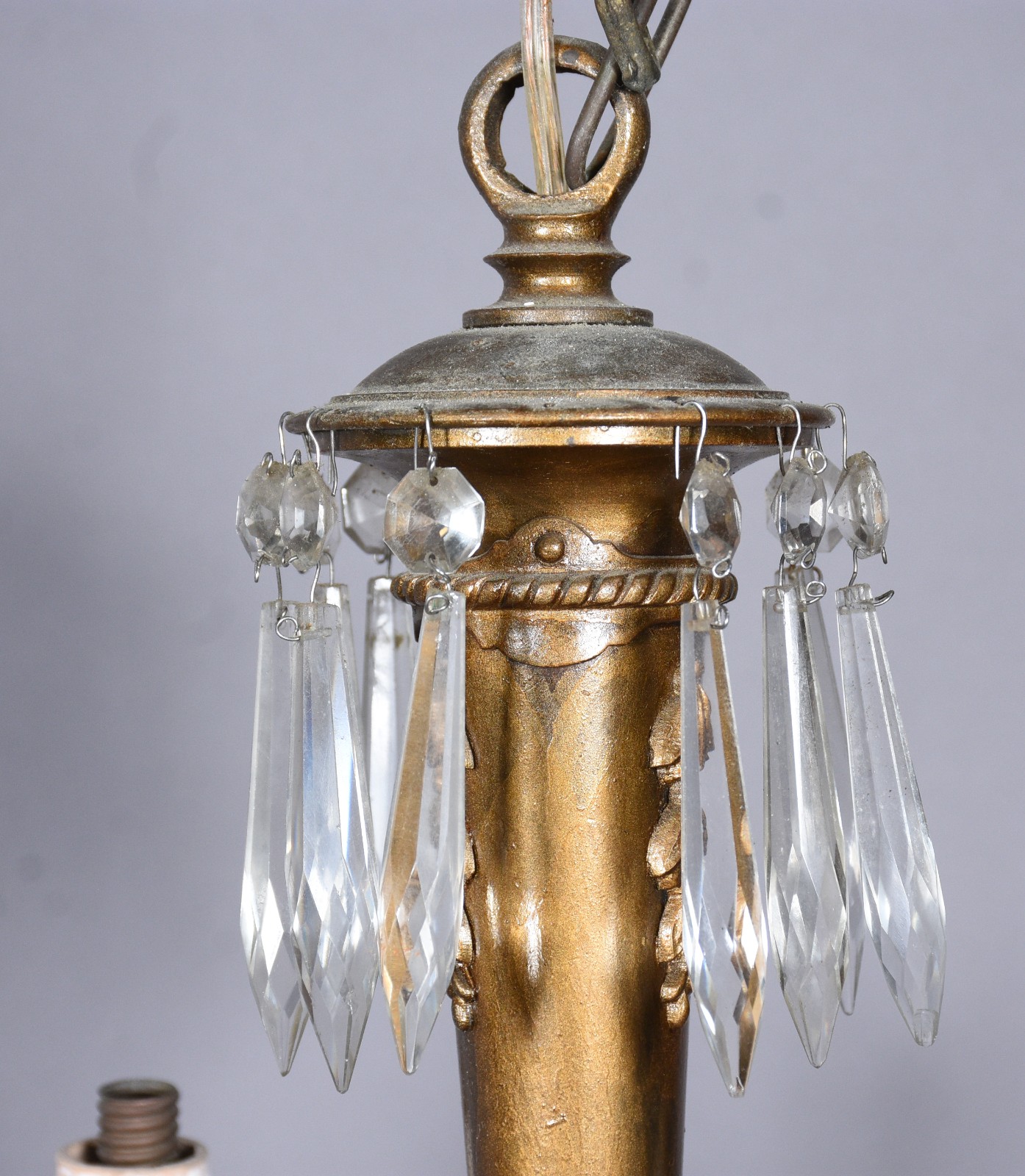 Lustre de metal para 3 luzes com pingentes lapidados. - foto 4 de 6