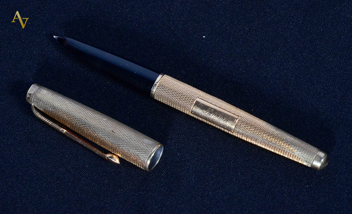 Caneta tinteiro em ouro 18 k.