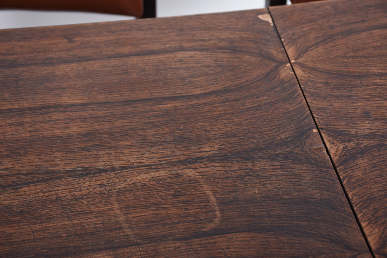 Conjunto de Mesa de jantar de madeira nobre, duas bases ligadas por... - foto 8 de 9