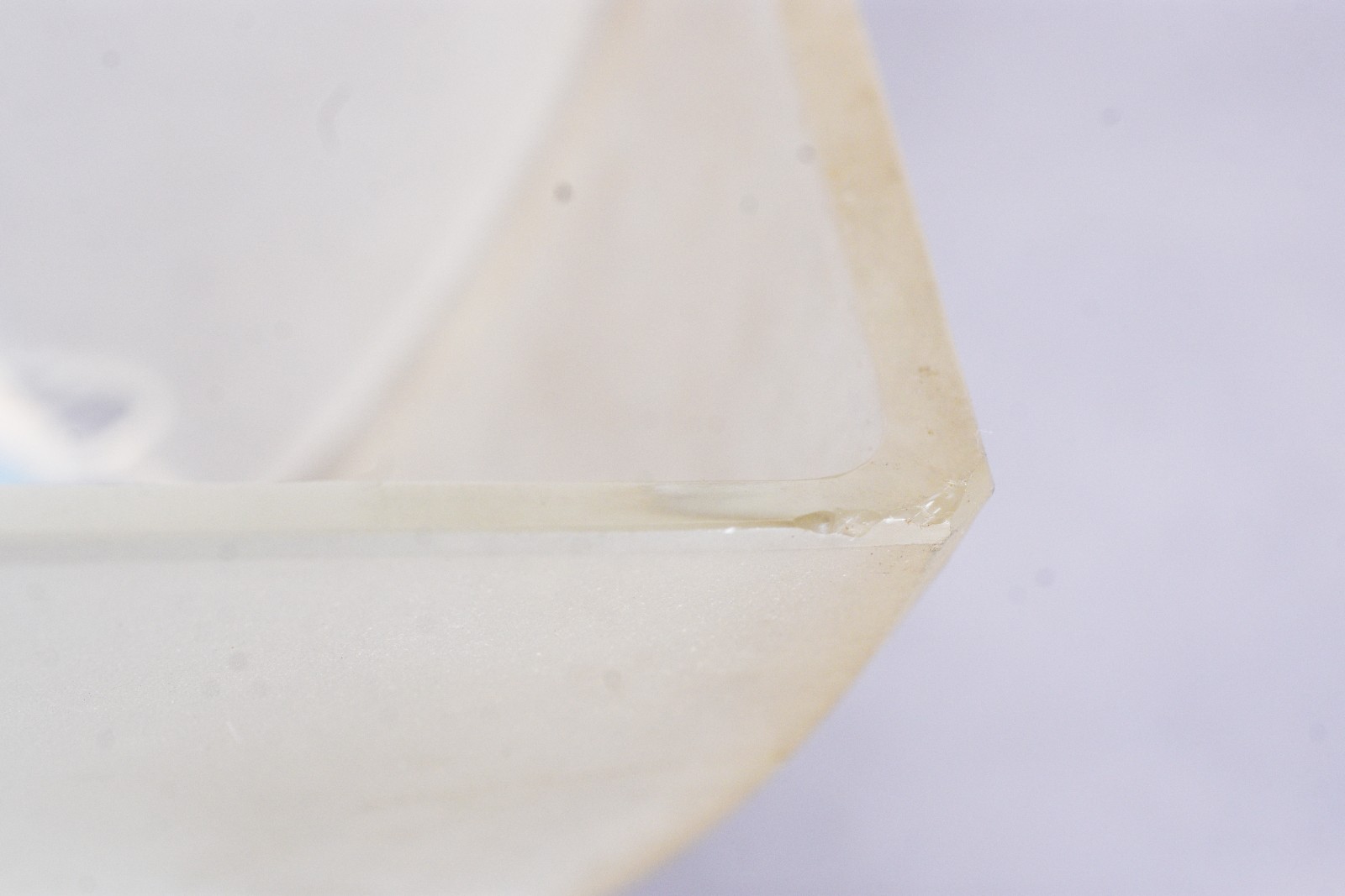 Floreira de cristal frances opalescente com base na forma de... - foto 8 de 8