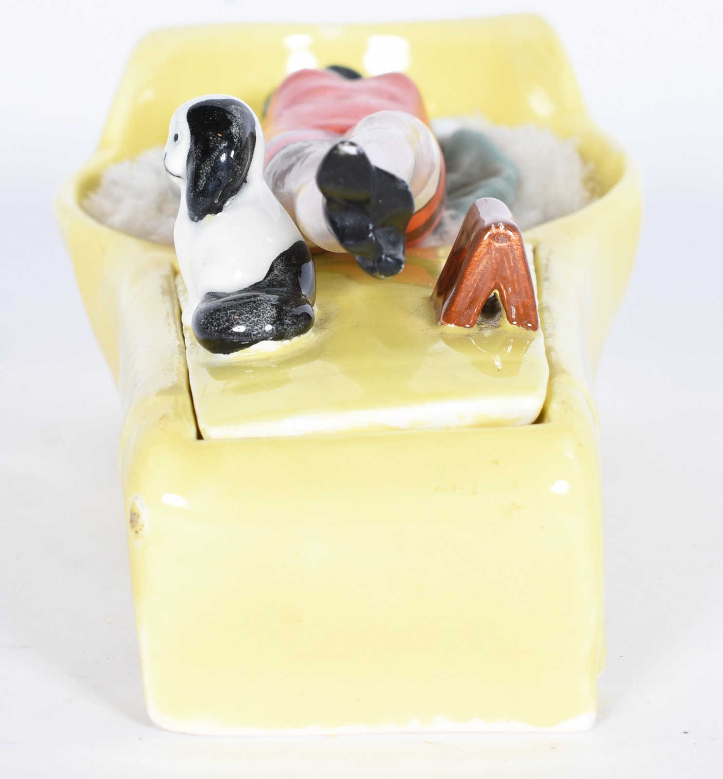 Saboneteira ART DECO de porcelana policromada na forma de figura... - foto 5 de 11