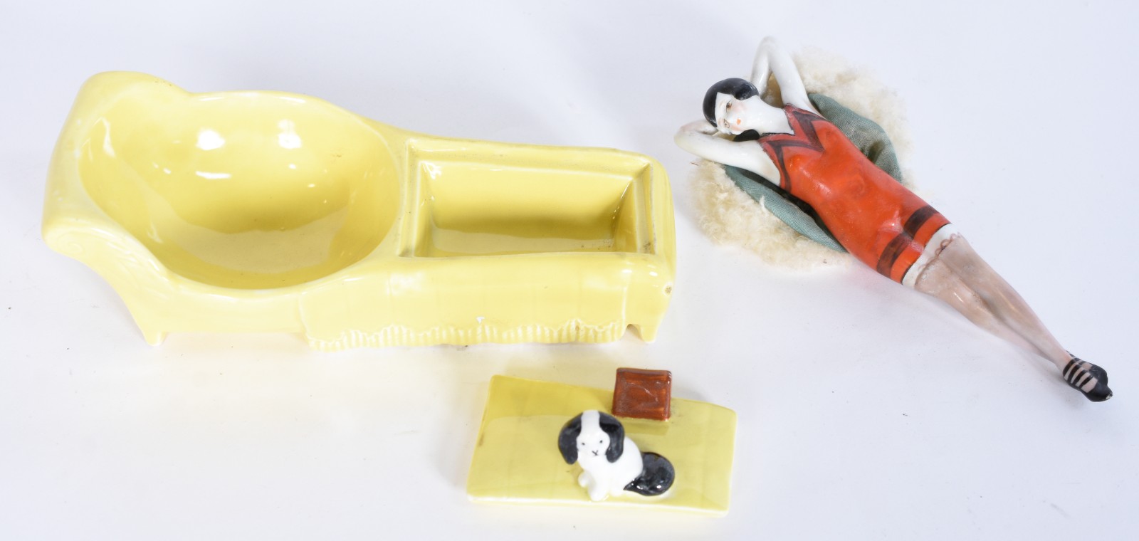 Saboneteira ART DECO de porcelana policromada na forma de figura... - foto 7 de 11