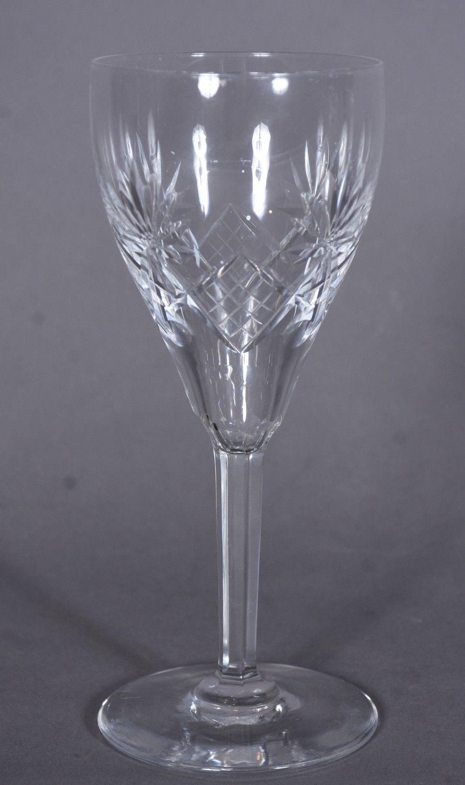 Cinco taças para vinho de cristal lapidado. - foto 6 de 7