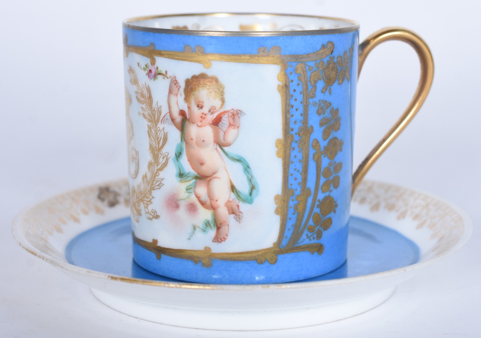 Rei LUIZ FELIPE - Rara xícara de café com pires de porcelana francesa... - foto 1 de 8