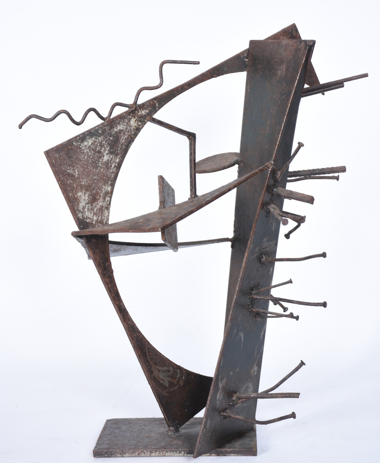 Escultura de metal. Assinada. - foto 1 de 5