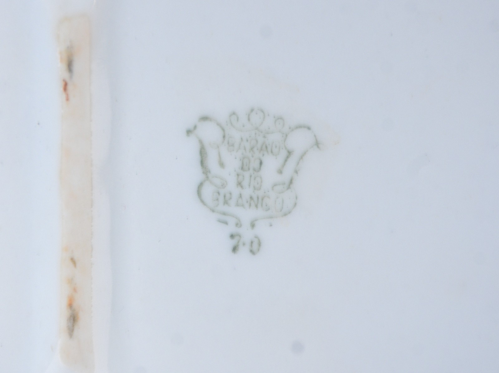 Diversas peças de porcelana, sendo: 6 xícaras de chá com pires de... - foto 10 de 11