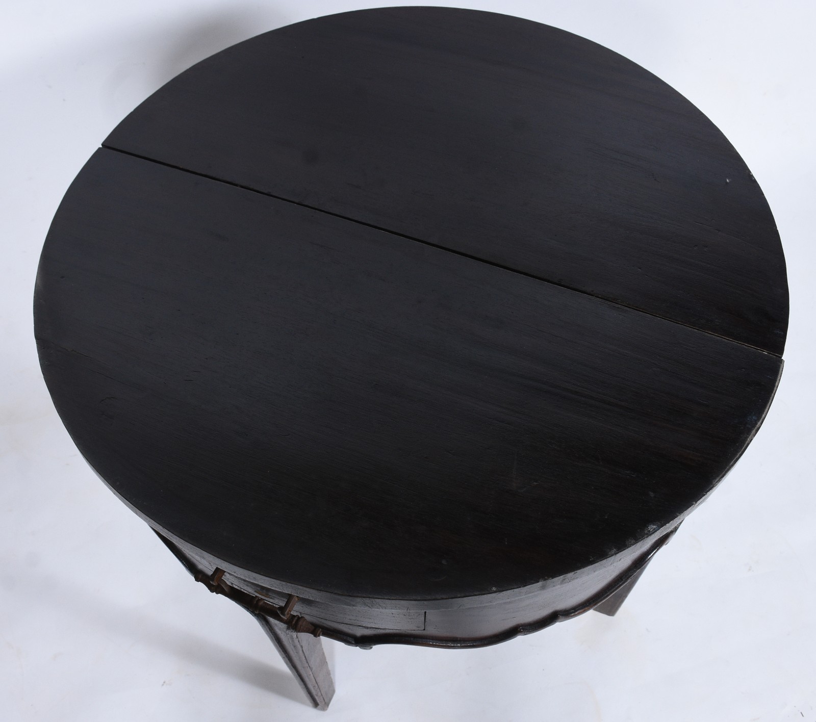 Mesa de madeira rústica feitio meia lua, com uma gaveta, tampo... - foto 4 de 9