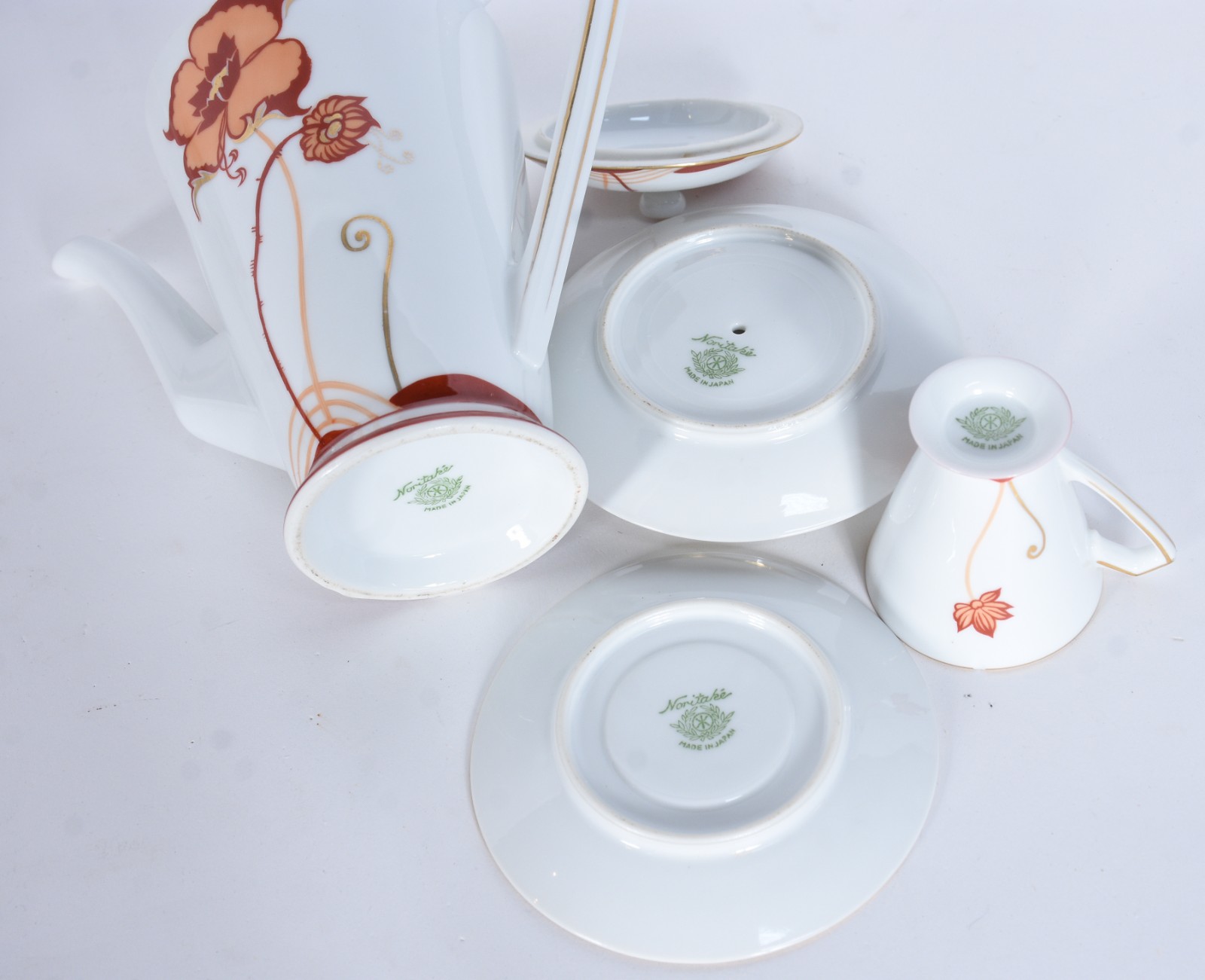 Serviço de porcelana Noritake composto de: 8 xícaras de café com... - foto 9 de 10