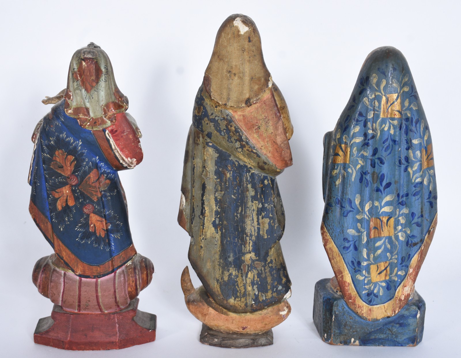 Três imagens de Nossa Senhora em madeira entaslhada e policromada... - foto 4 de 10