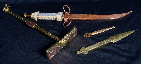 Quatro peças de cobre/bronze africano da Mauritânia. Med. do menor...