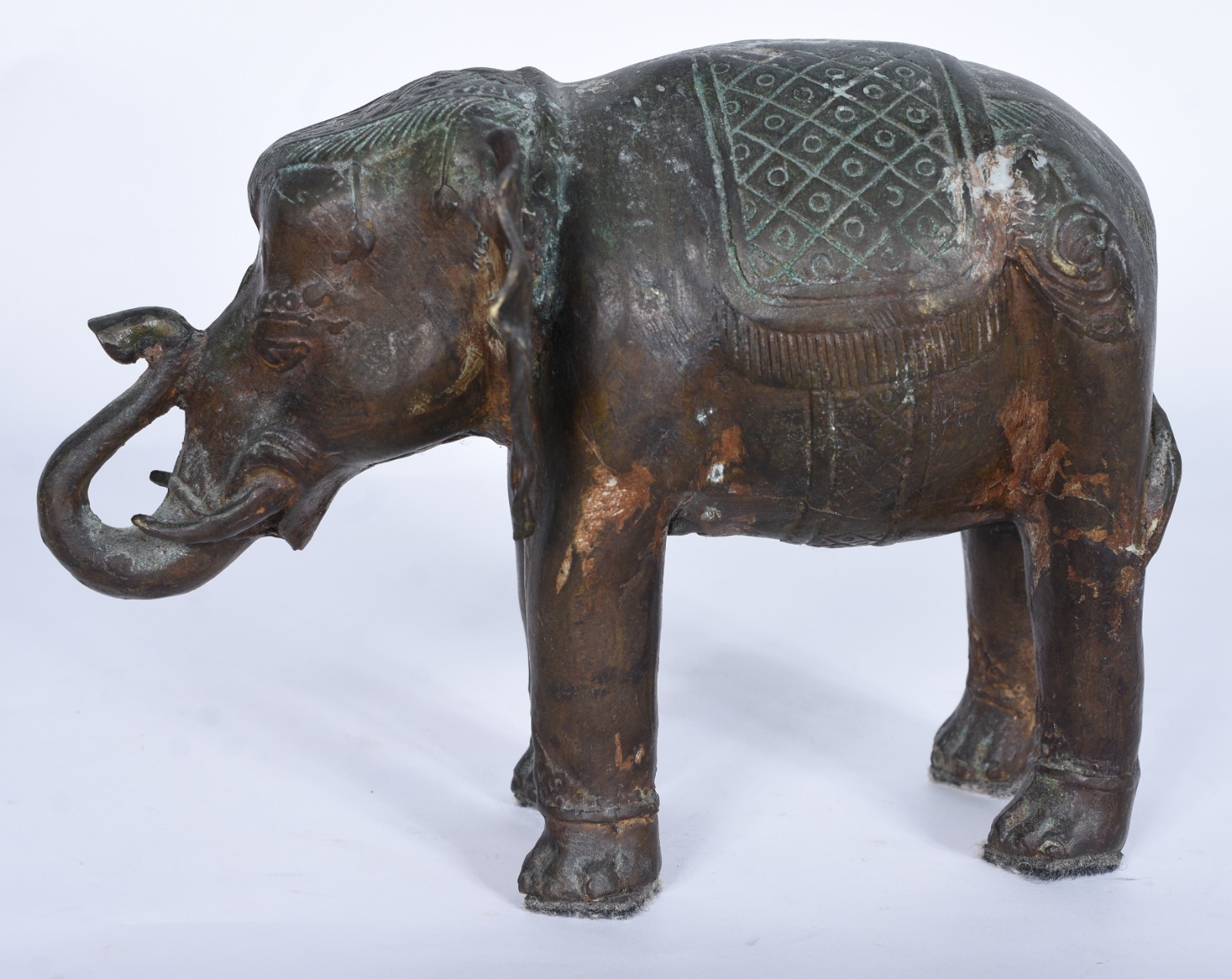 Elefante de metal oriental trabalhado. Desgastes. - foto 3 de 10
