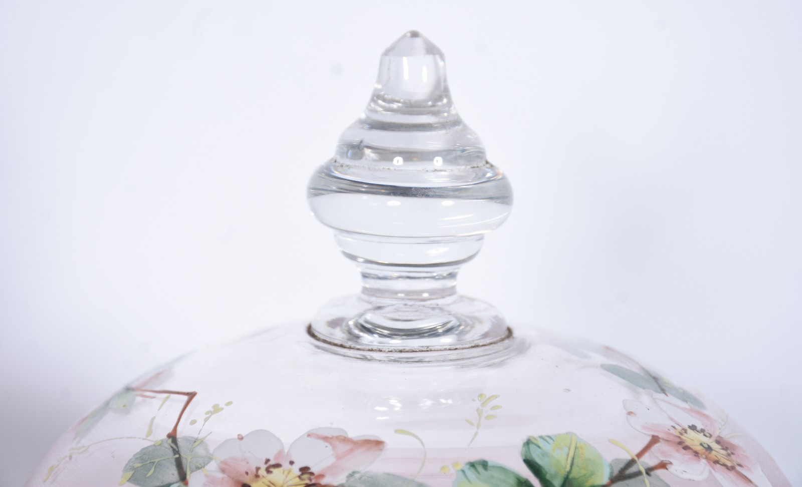 Par de compoteiras de cristal com flores esmaltadas. - foto 5 de 6