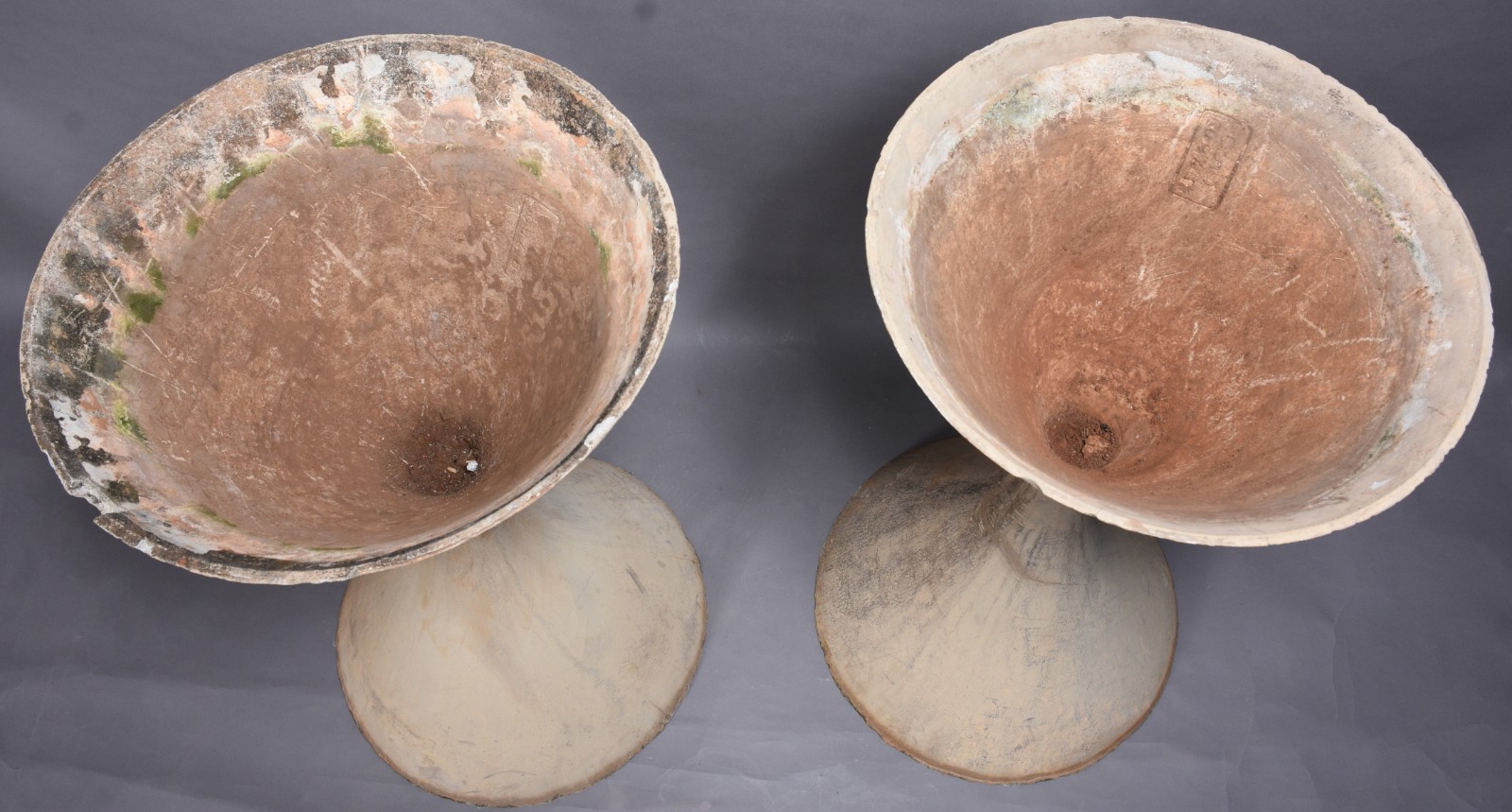 Par de vasos Willy Guhl - Eternit - vaso spindel em amianto. Selados. - foto 3 de 7