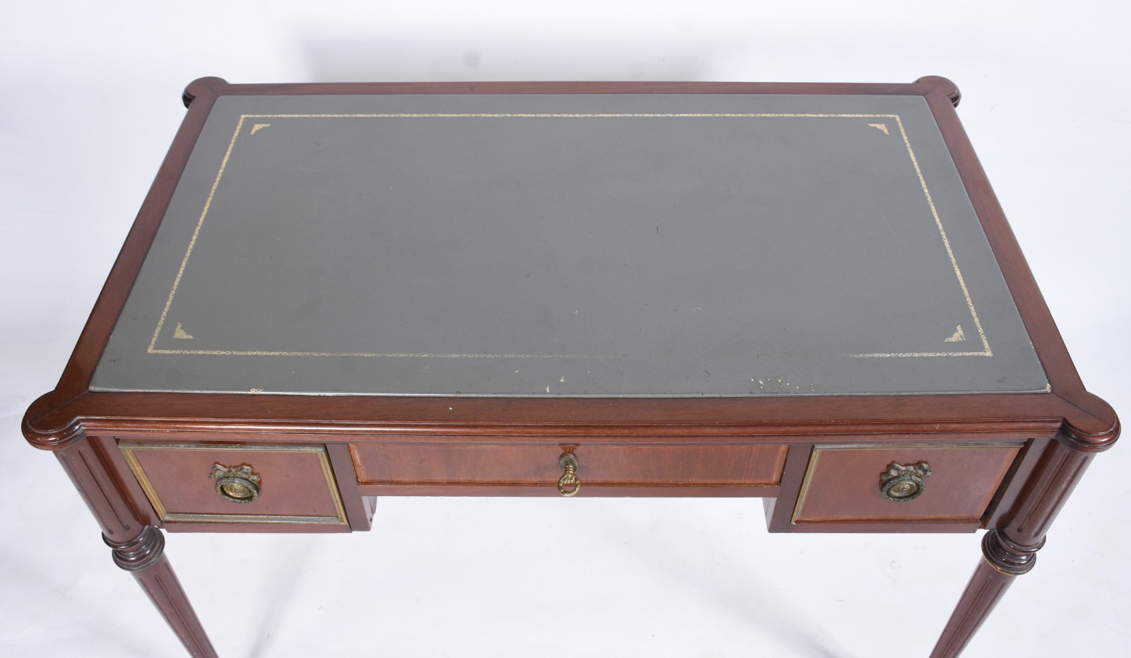 Mesa de escritório de madeira nobre, 3 gavetas. Tampo na cor verde... - foto 5 de 11