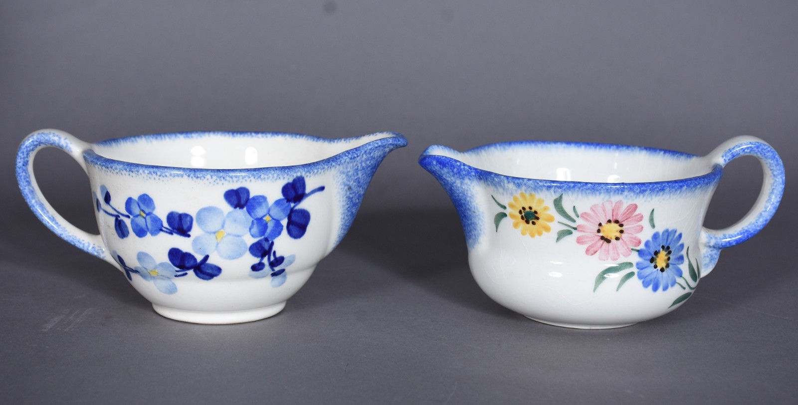 Dois conjuntos de cerâmica alemã de Meissen com pintura floral em... - foto 5 de 7