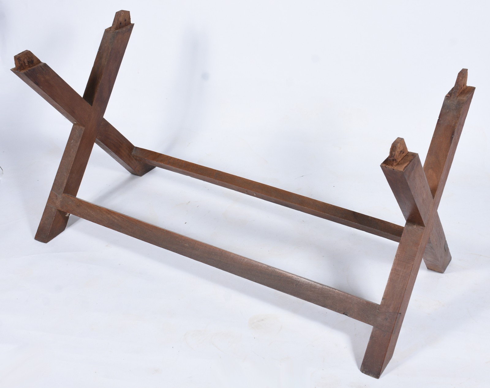 Mesa de madeira nobre, estilo colonial brasileiro, uma gaveta e... - foto 7 de 10