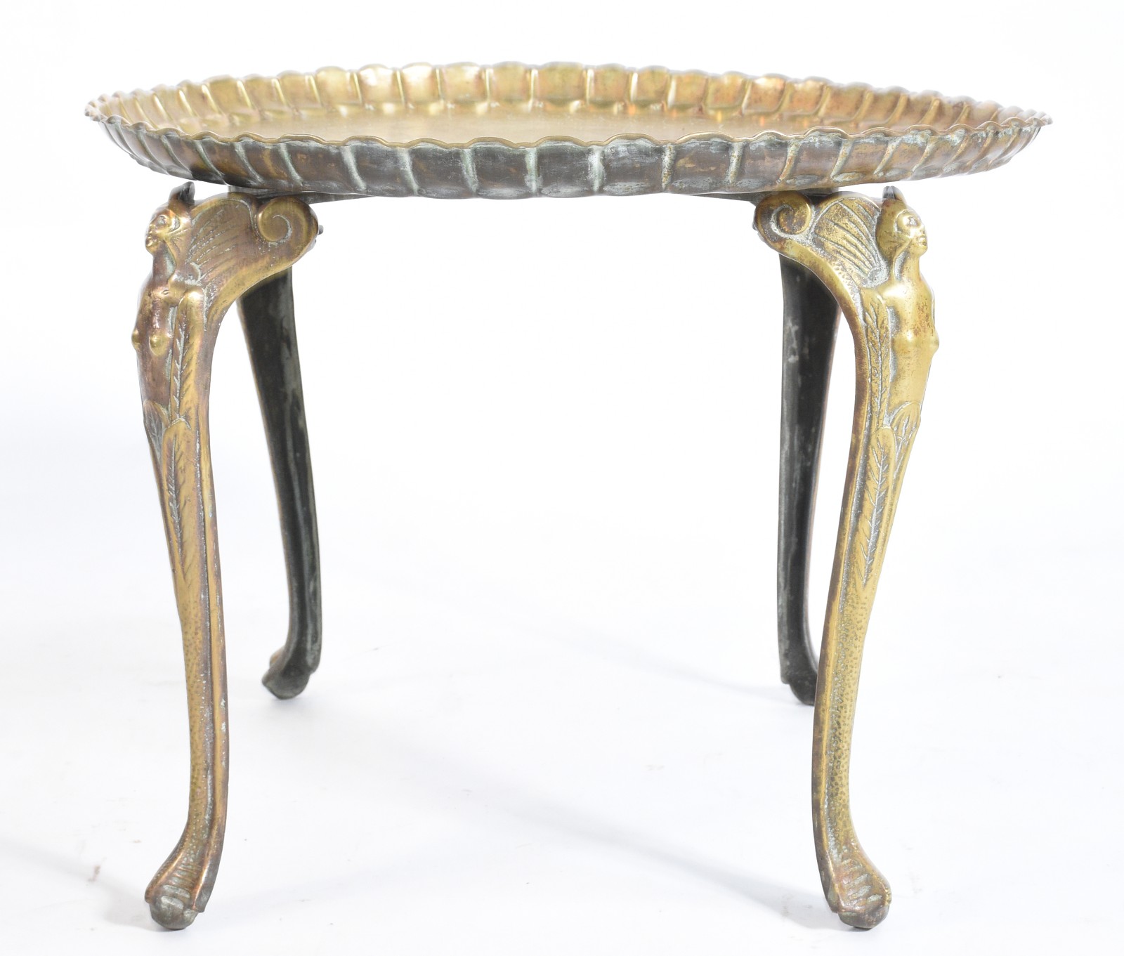 Mesa auxiliar oriental de metal dourado - foto 2 de 6