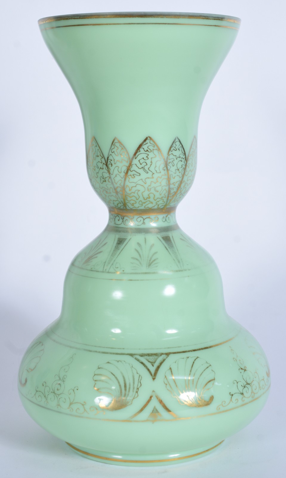 Vaso de opalina verde com guirlandas douradas, Art Deco. - foto 1 de 6