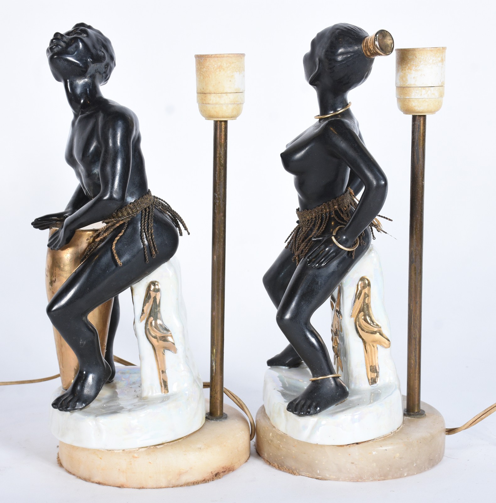 Par de abatjoures de porcelana. - foto 3 de 5