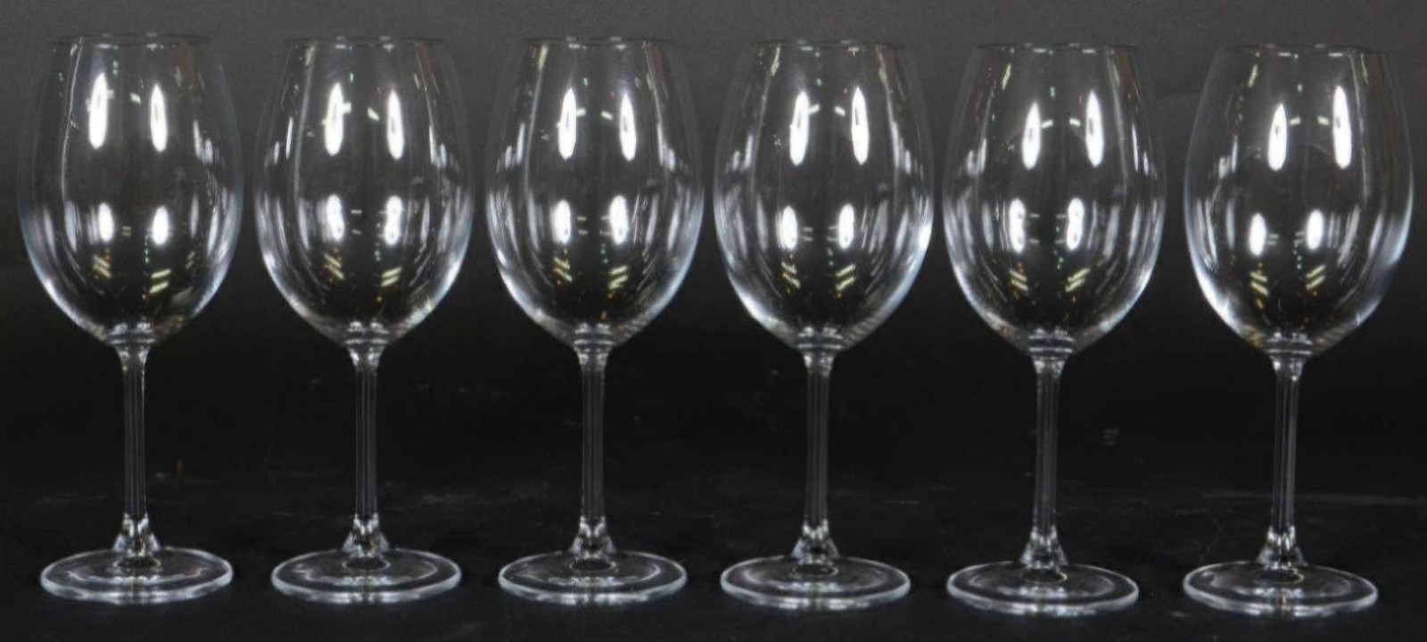 Seis taças de cristal para vinho, 580 ml. - foto 1 de 2