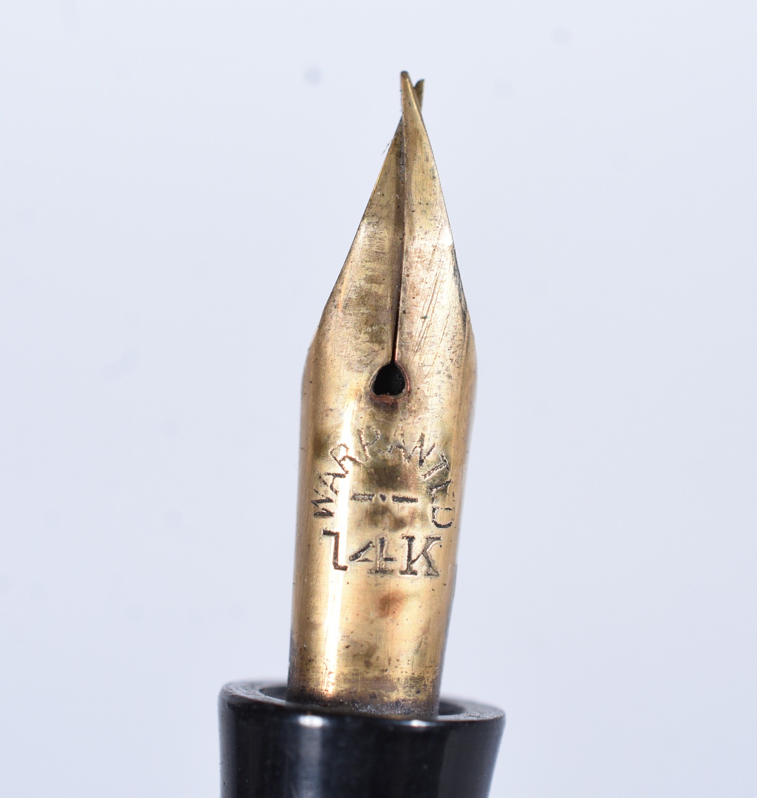 Caneta tinteiro com capa folheada a ouro 18 k, Salzbros, pena 14 k. - foto 4 de 11