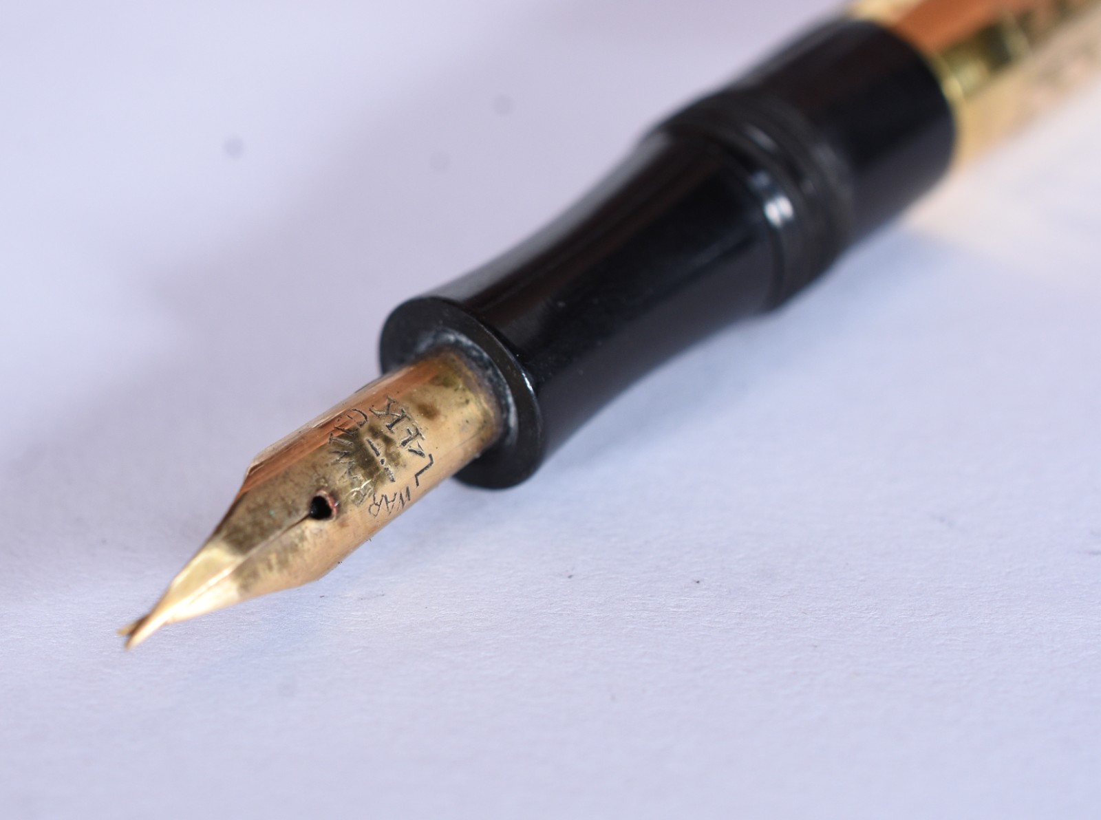 Caneta tinteiro com capa folheada a ouro 18 k, Salzbros, pena 14 k. - foto 5 de 11