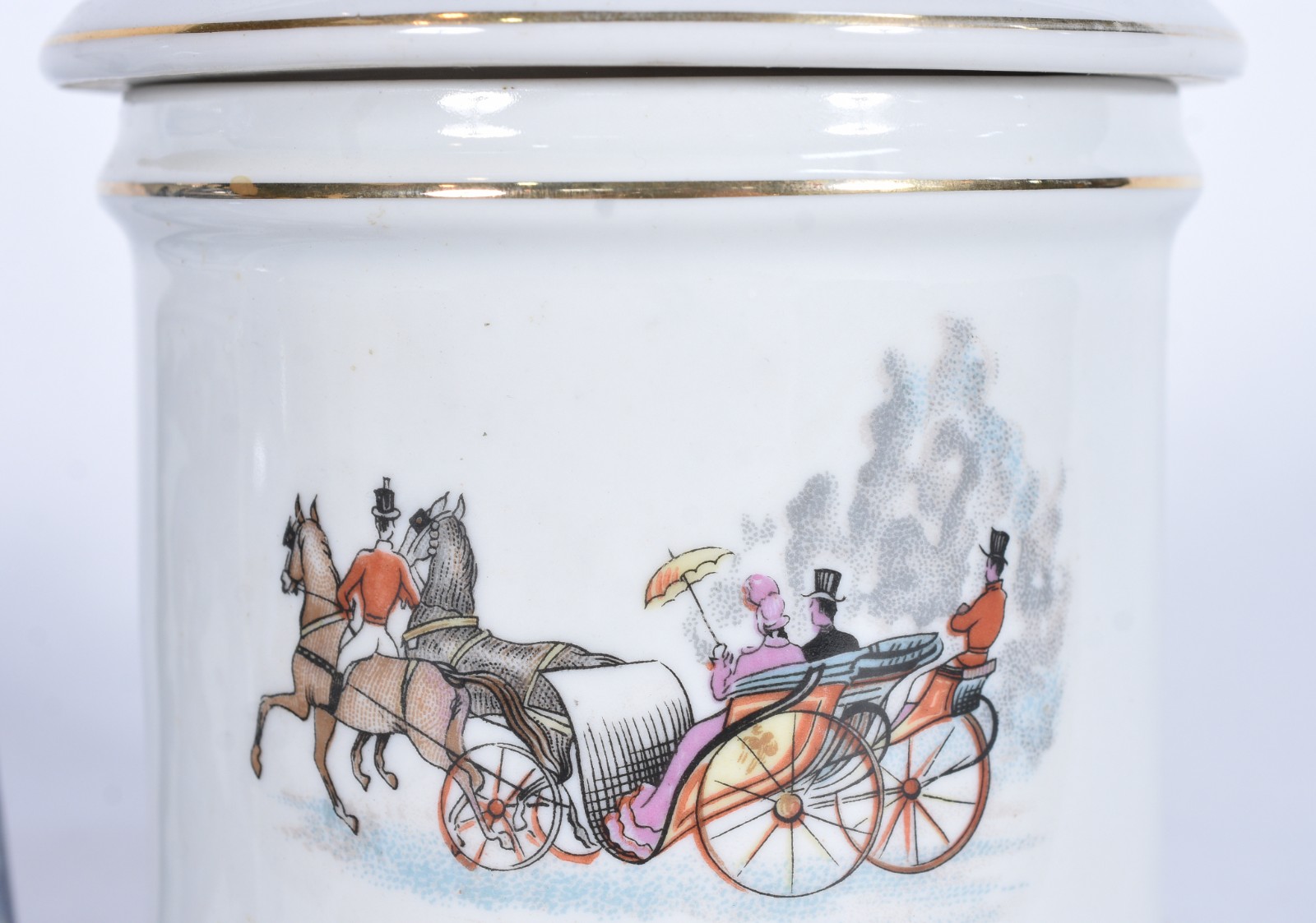 Quatro peças de porcelana diversas, sendo: par de solifleurs em azul... - foto 4 de 11