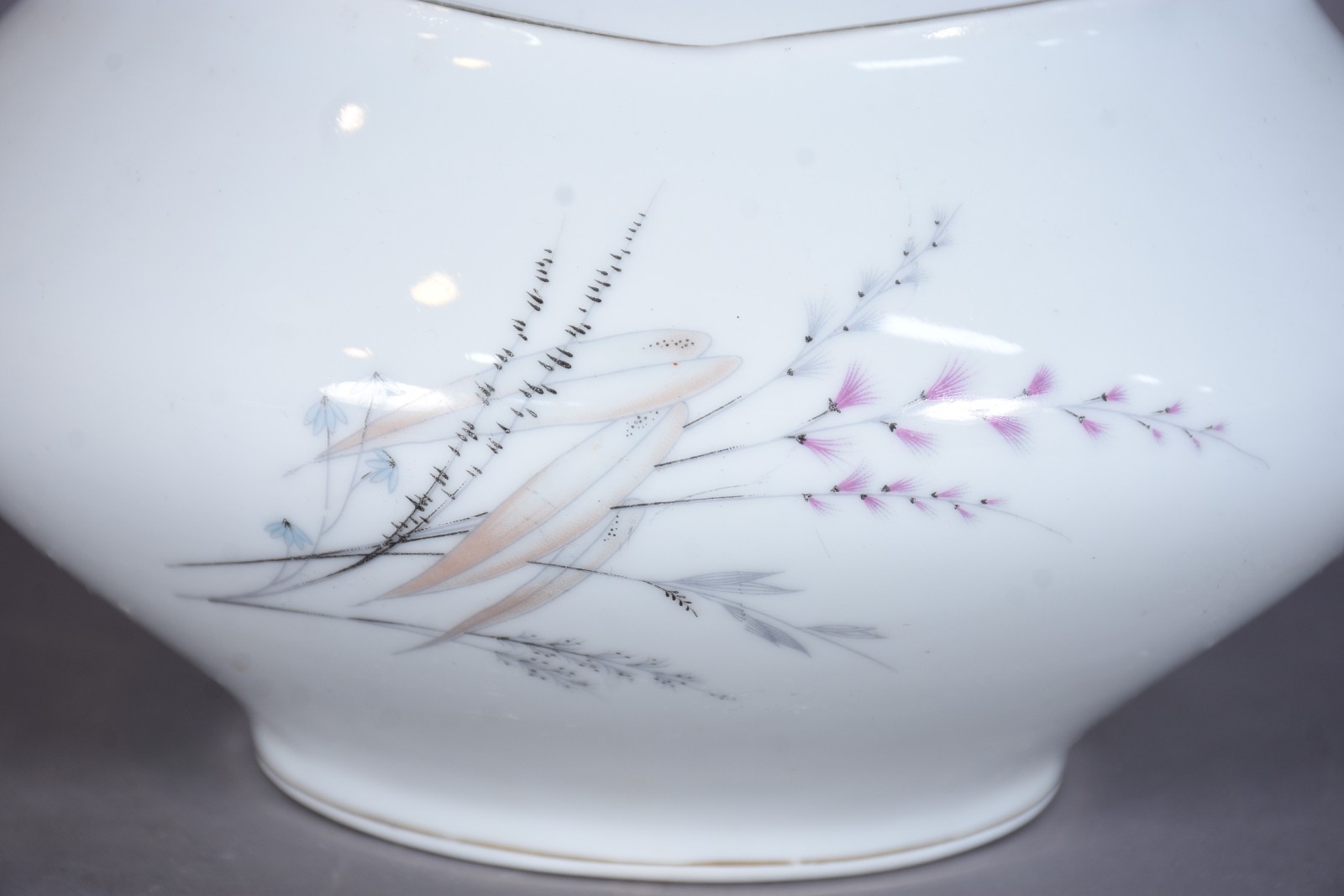 Serviço de jantar de porcelana Real composto de: 6 pratos rasos, 7... - foto 6 de 11