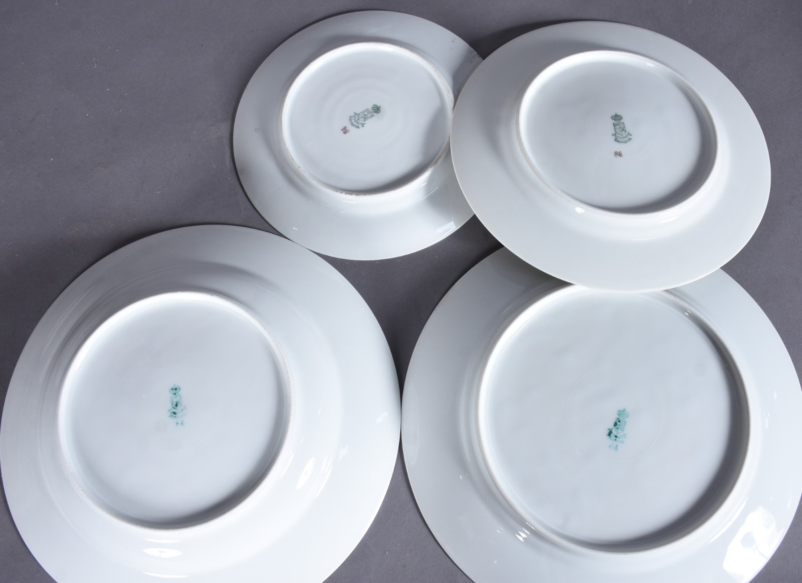 Aparelho para chá, jantar e café de porcelana Bavaria com flores em... - foto 6 de 7