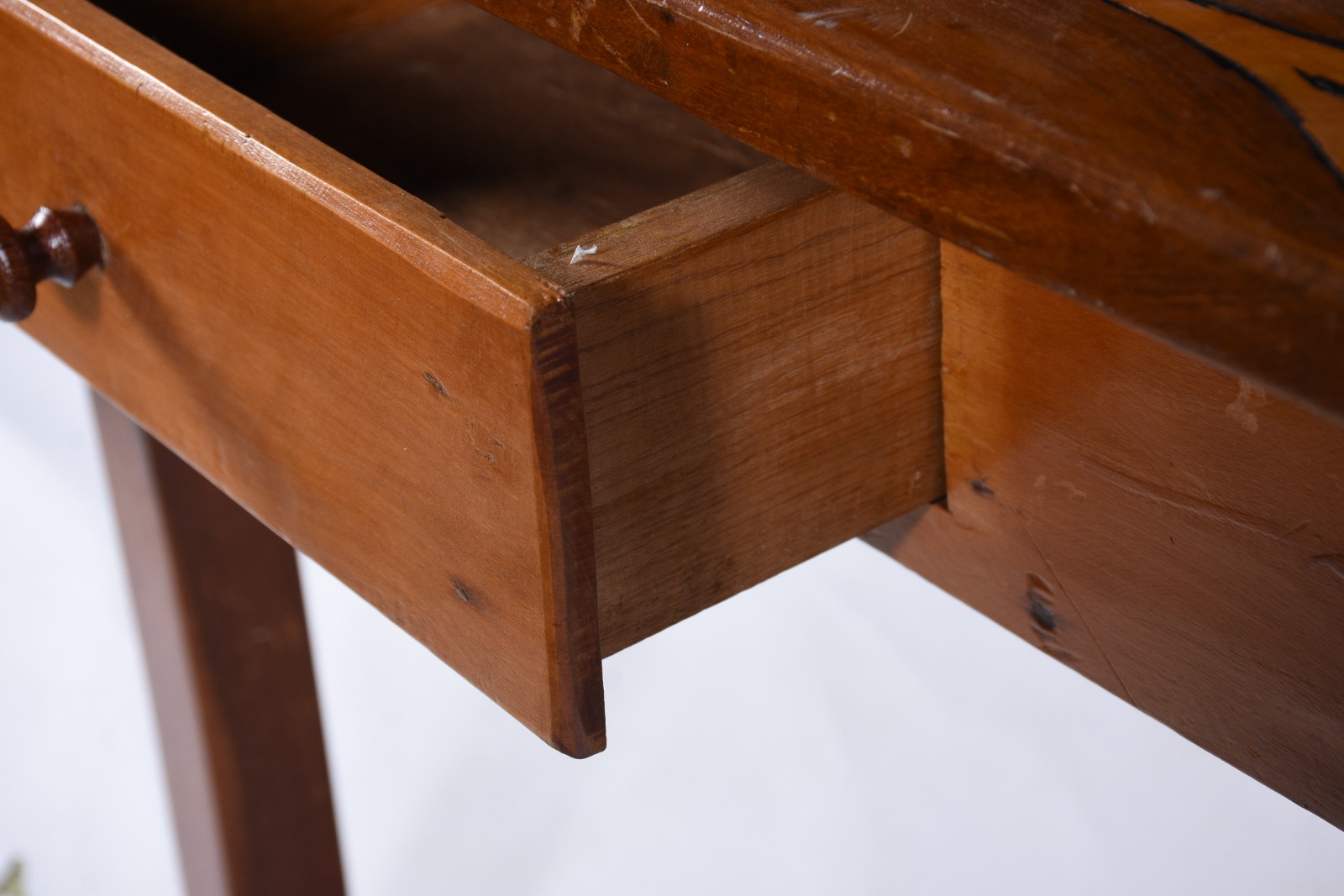 Mesa para jogo de madeira nobre, tampo com pinturas e marqueterie... - foto 8 de 8