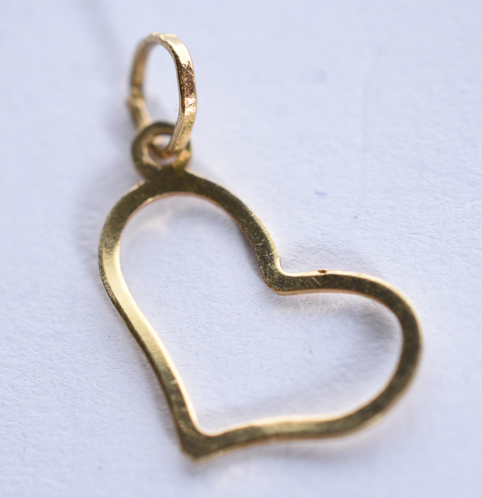 Seis pingentes de ouro 18 k e ouro branco, contraste 750 (Por motivos... - foto 6 de 11