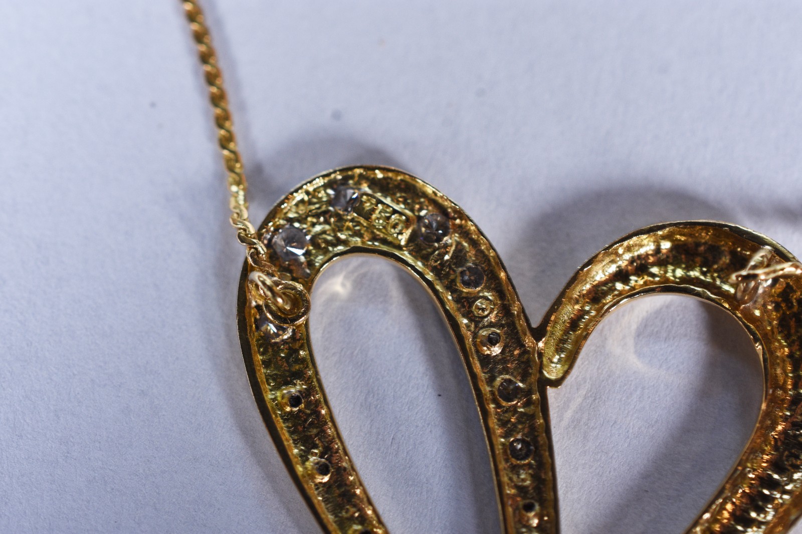 Colar e pingente de ouro 18 k, contraste 750 feitio coração em dois... - foto 5 de 7