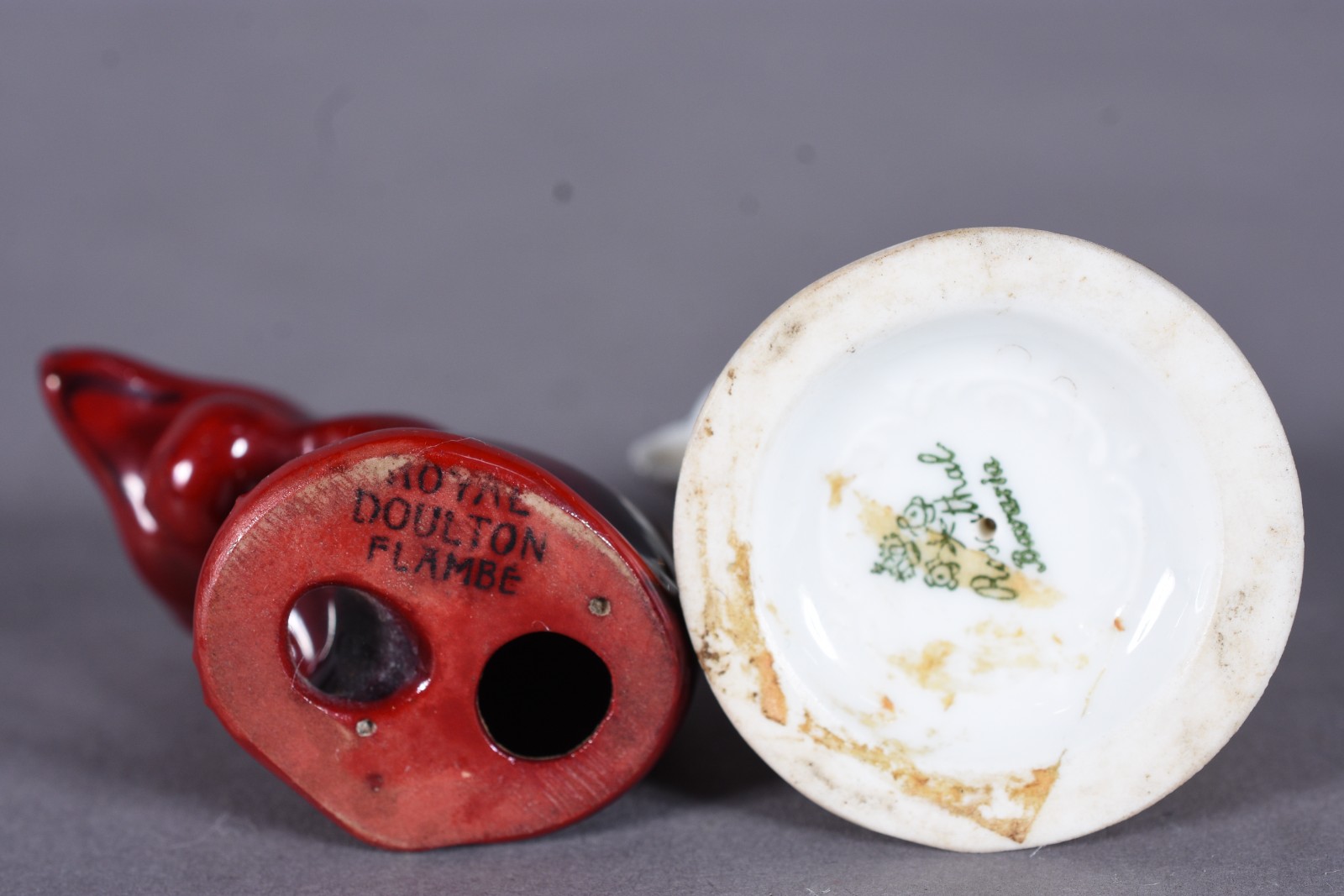 Duas peças, sendo gatinho de porcelana Rosenthal e ratinho inglês... - foto 6 de 8