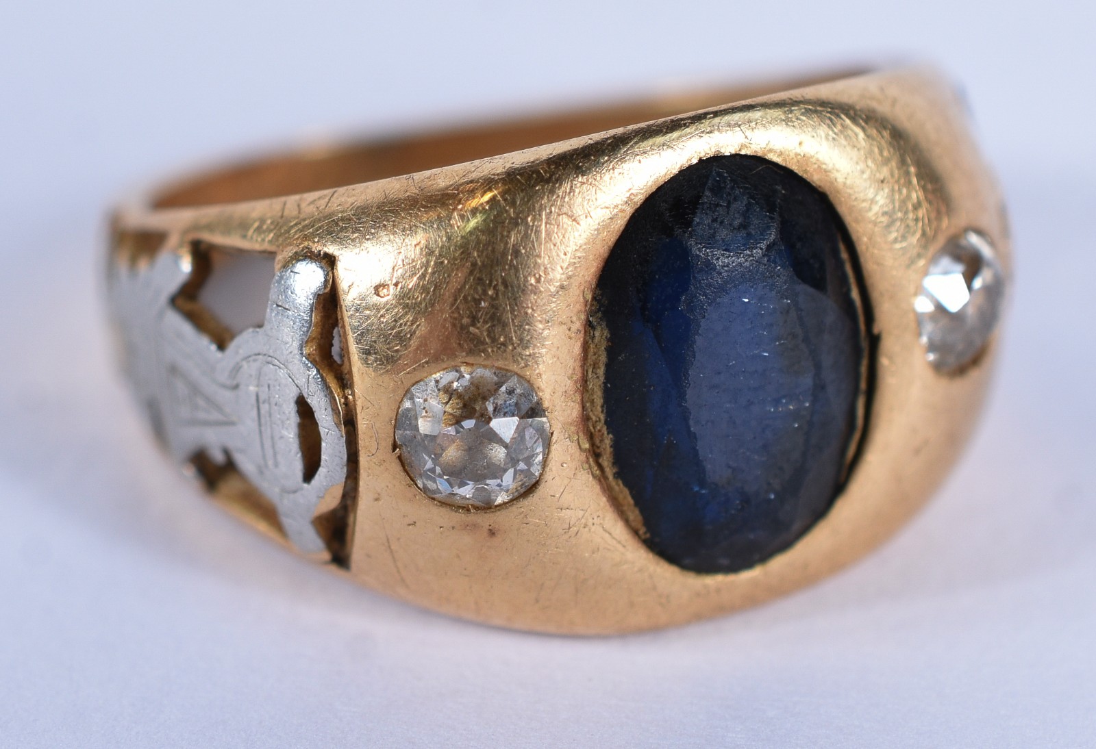 Anel de ouro 18 k com pedra e dois brilhantes, aro 15 (Por motivos de... - foto 1 de 6