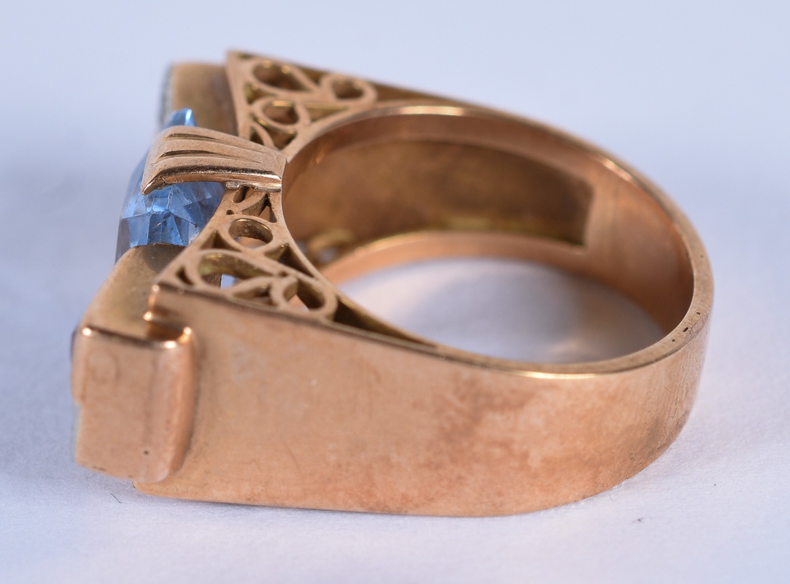 Anel de ouro 18 k com pedras brasileiras, aro 16 (Por motivos de... - foto 3 de 5