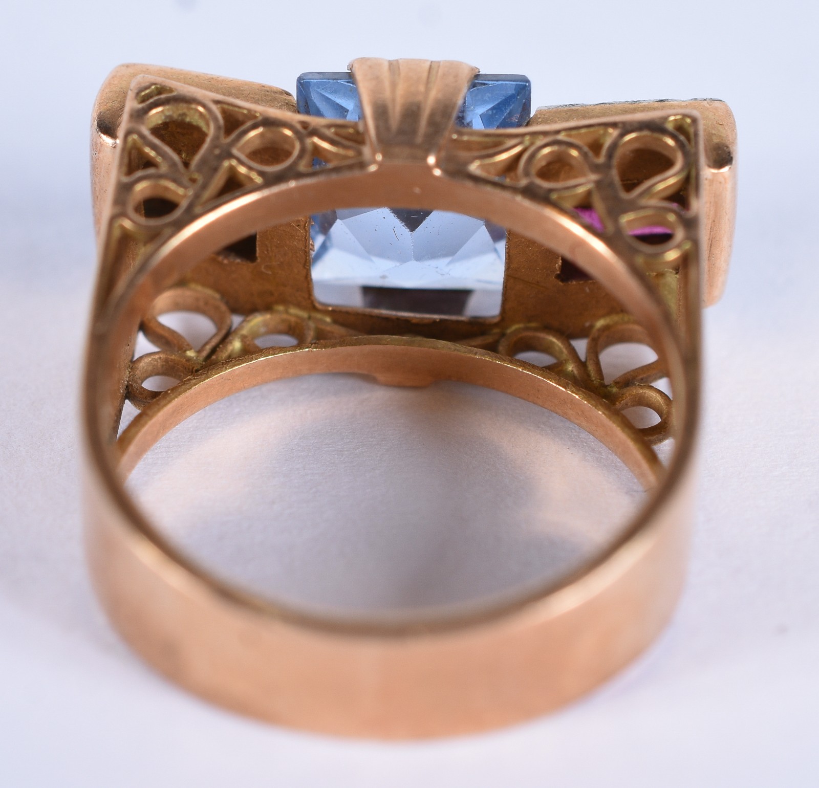 Anel de ouro 18 k com pedras brasileiras, aro 16 (Por motivos de... - foto 5 de 5