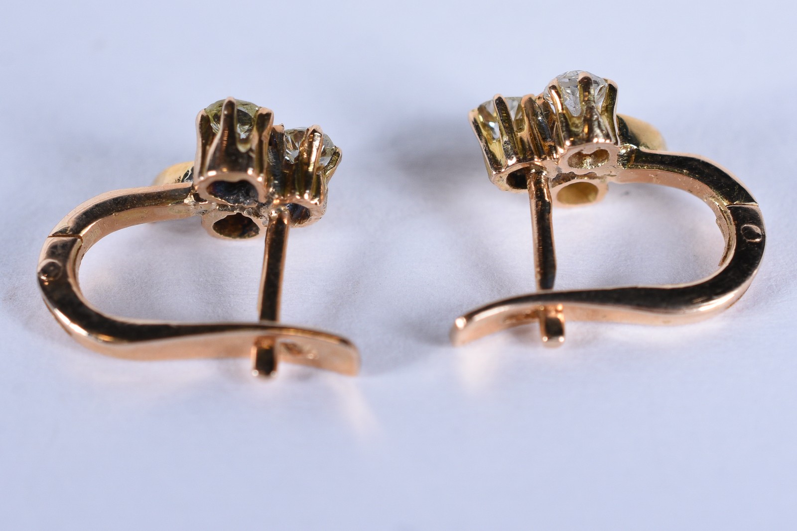 Par de brincos de ouro 18 k com brilhantes antigos (Por motivos de... - foto 4 de 4