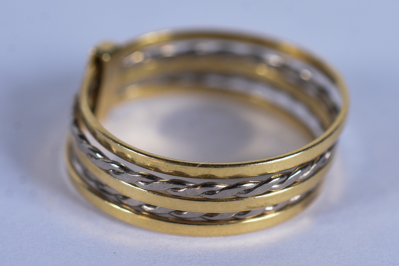 Anel de ouro 18 k, aro 17 (Por motivos de segurança a peça não se... - foto 2 de 5