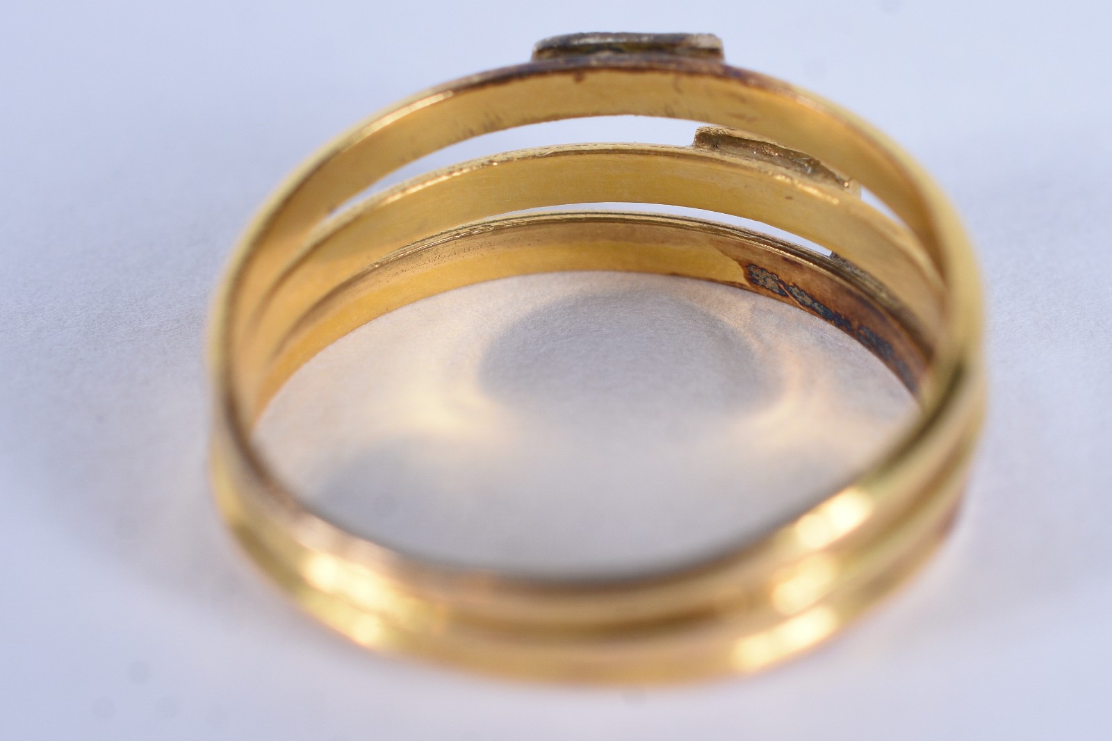 Anel de ouro 18 k, aro 17 (Por motivos de segurança a peça não se... - foto 4 de 6