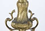 Par de candelabros de metal dourado para 4 luze... - Par de candelabros de metal dourado para 4 luzes cada.