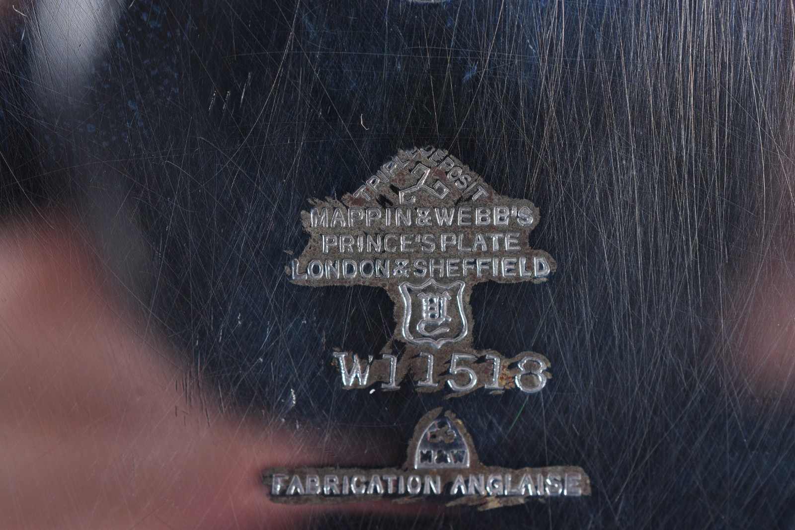 Porta mel ingles de metal Mappin & Webb na forma de "abelha" com... - foto 10 de 10