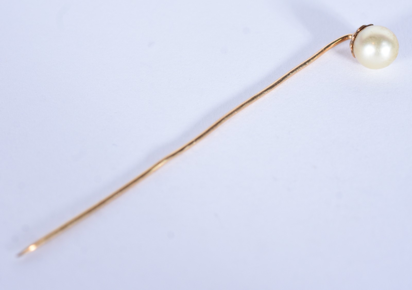 Alfinete de ouro 18 k com perola (Por motivos de segurança a peça não... - foto 1 de 5