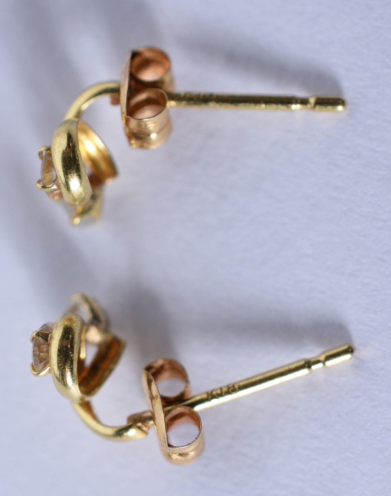 Par de brincos de ouro 18 k para criança (Por motivos de segurança a... - foto 3 de 3