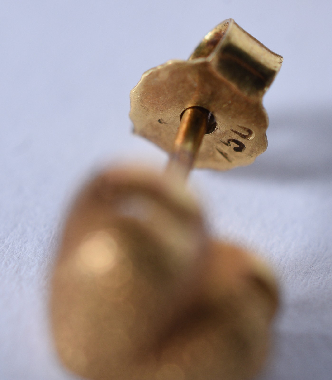 Par de brincos de ouro 18 k feitio coração (Por motivos de segurança... - foto 8 de 8