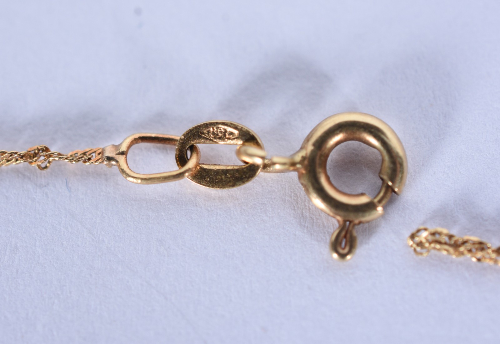 Gargantilha de ouro 18 k com pendente na forma de coração (Por... - foto 6 de 7