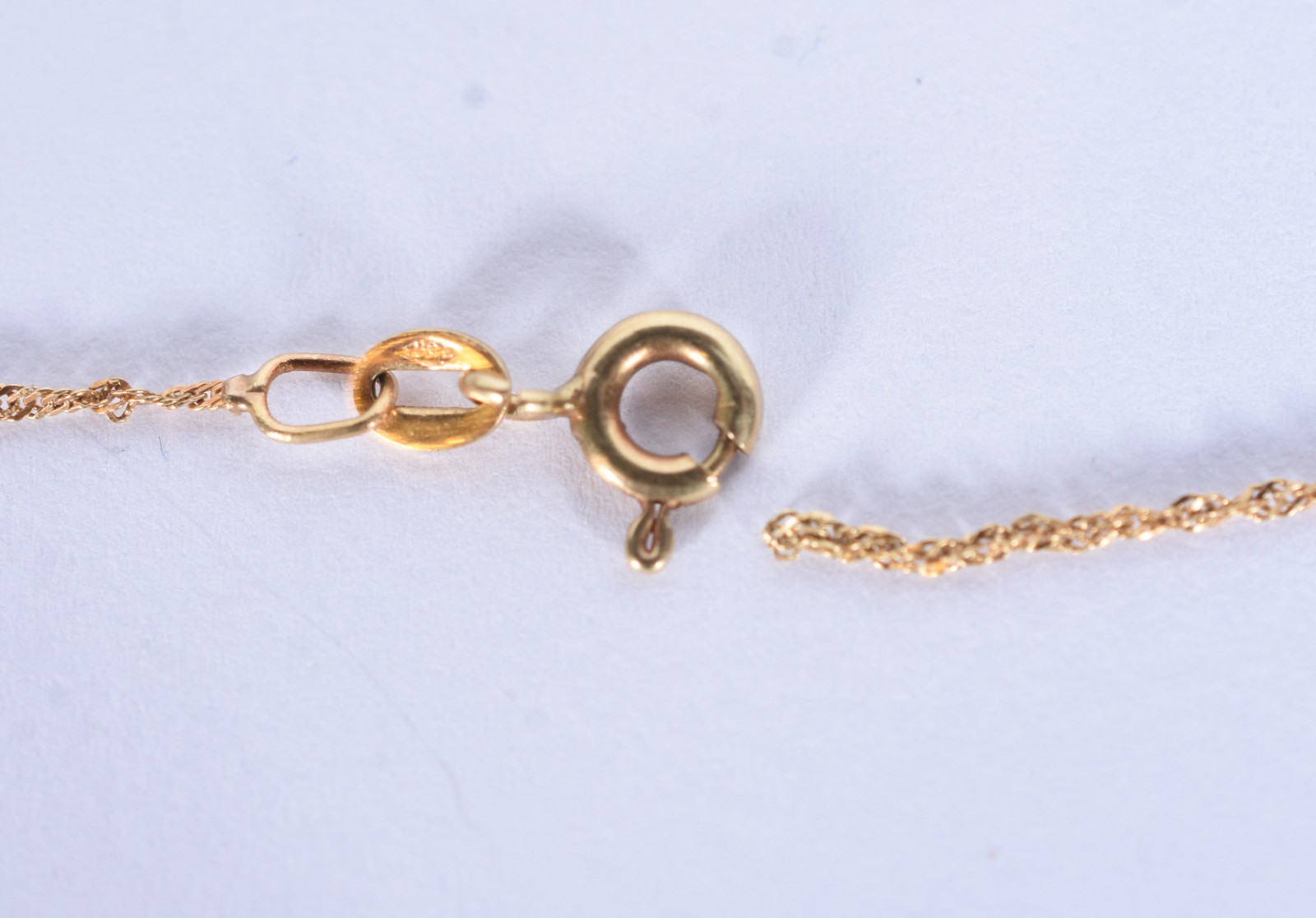 Gargantilha de ouro 18 k com pendente na forma de coração (Por... - foto 7 de 7